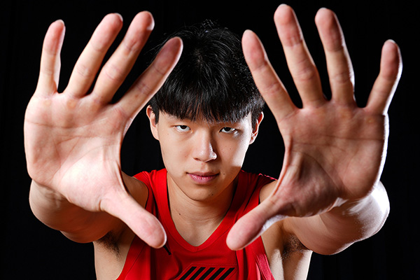 西媒盛赞杨瀚森:中国新星闪耀U19<a href=/zuqiupindao/shijiebei/ target=_blank class=infotextkey>世界杯</a>,大放异彩