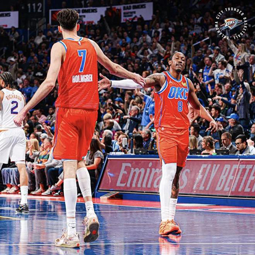 雷霆49分血洗<a href=/lanqiupindao/suns/ target=_blank class=infotextkey>太阳</a>+手握多签,霍姆格伦成顶级内线